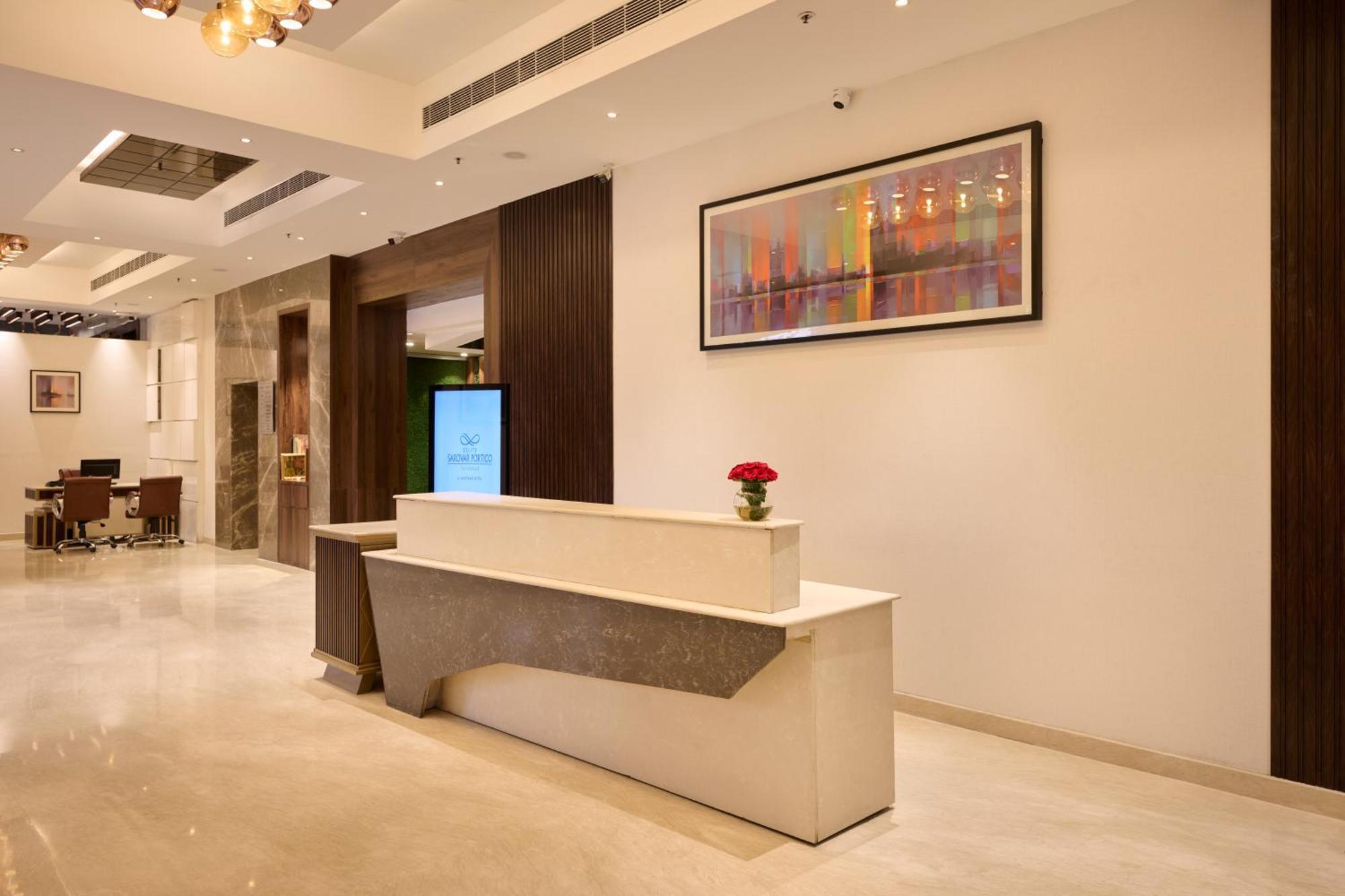 Delite Sarovar Portico Faridabad Eksteriør bilde