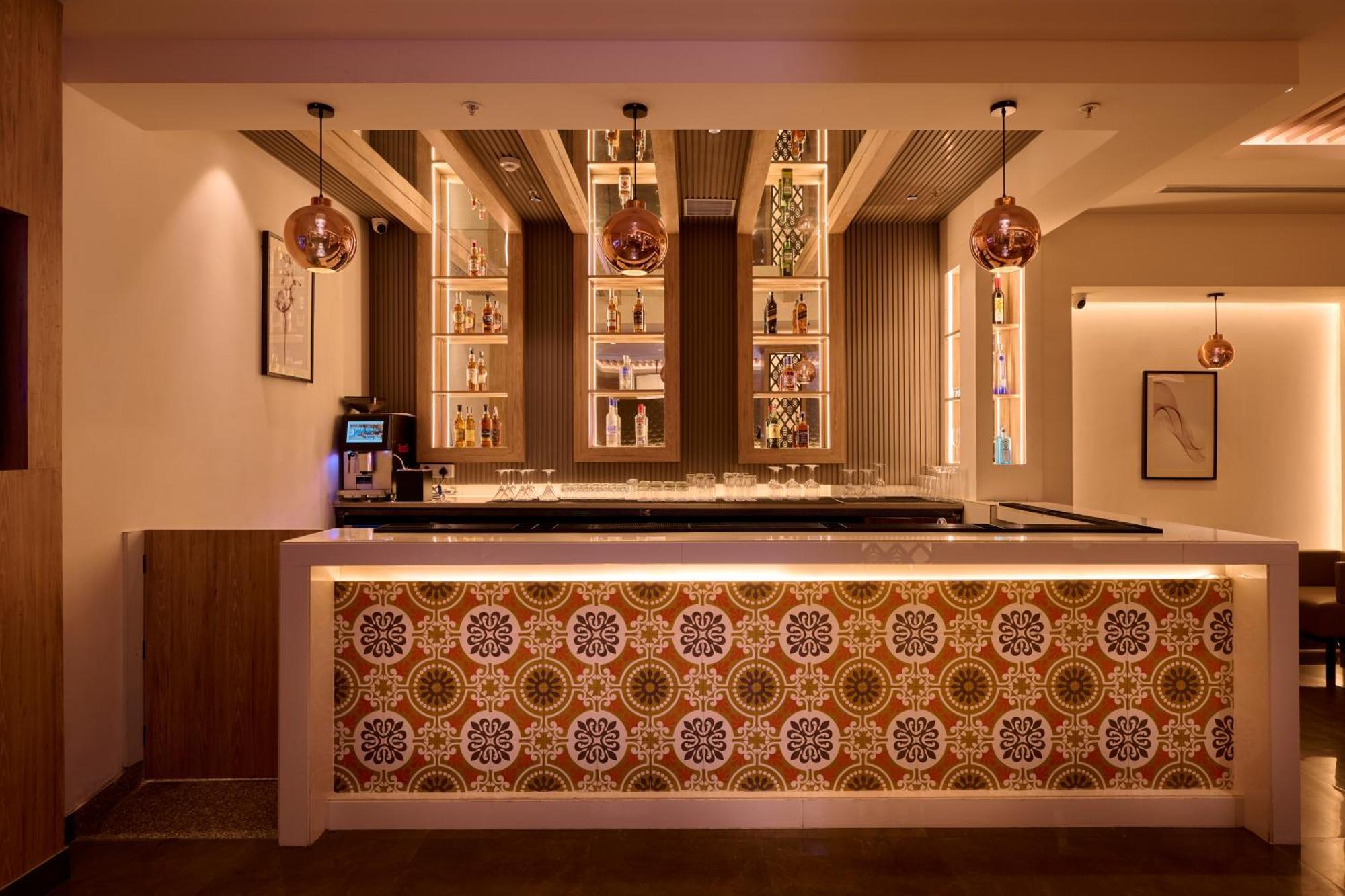 Delite Sarovar Portico Faridabad Eksteriør bilde