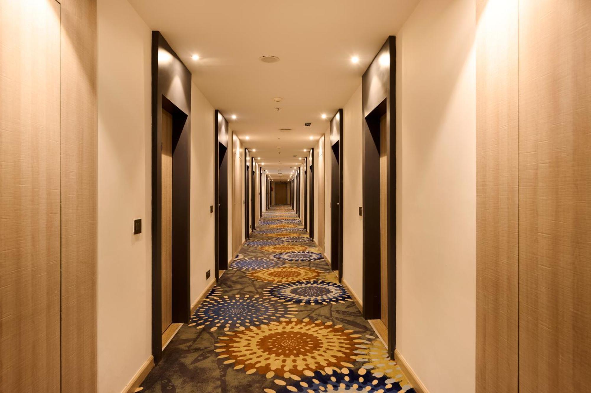Delite Sarovar Portico Faridabad Eksteriør bilde