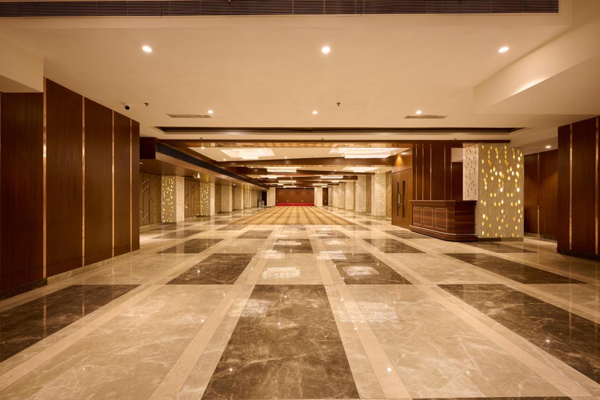 Delite Sarovar Portico Faridabad Eksteriør bilde
