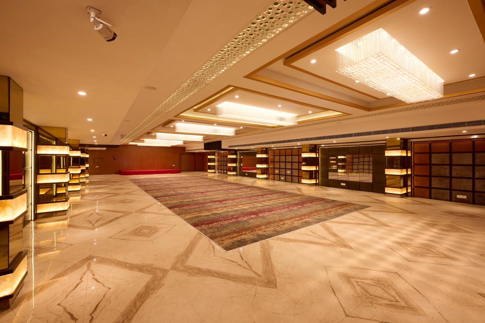 Delite Sarovar Portico Faridabad Eksteriør bilde