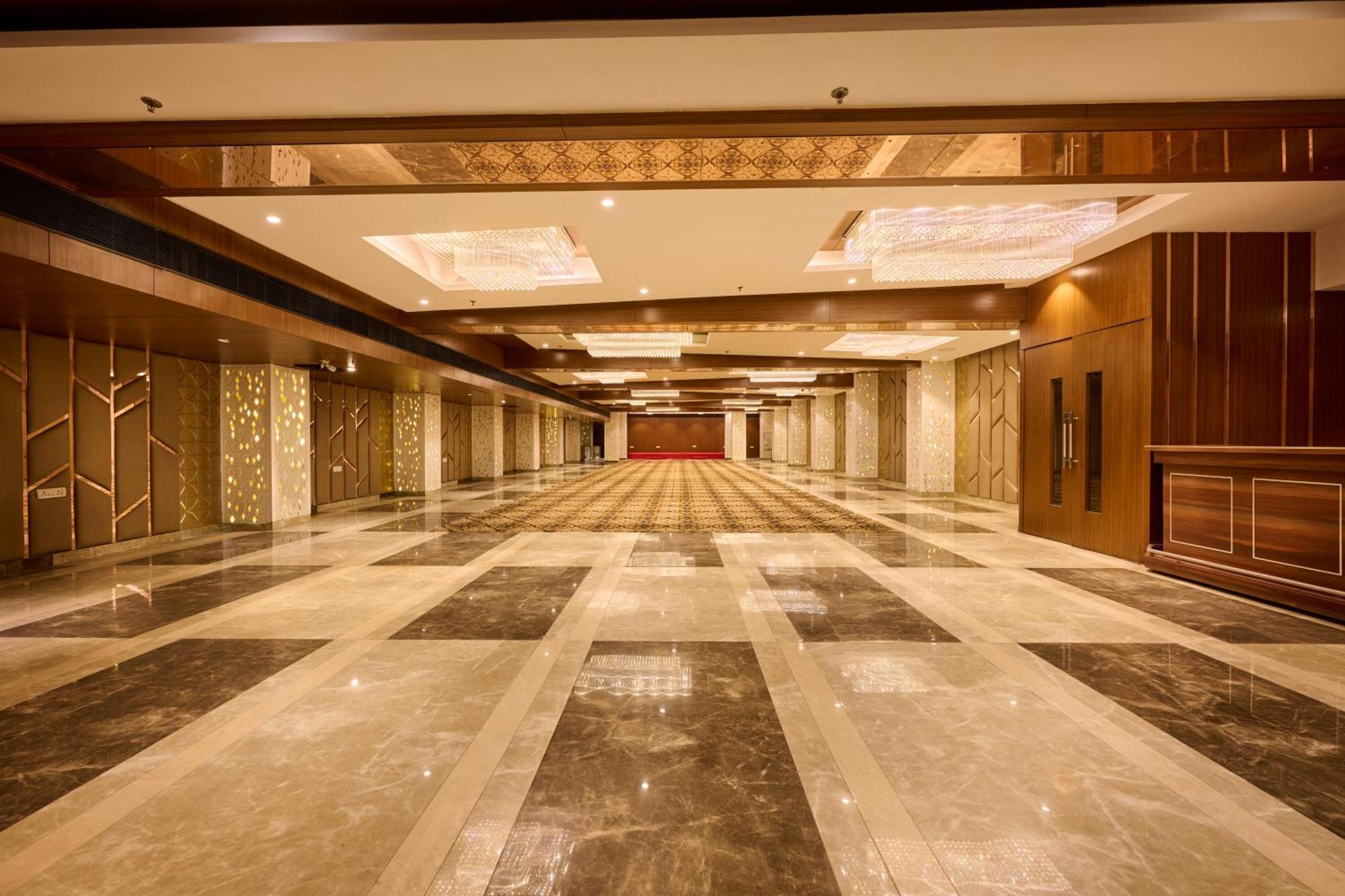 Delite Sarovar Portico Faridabad Eksteriør bilde