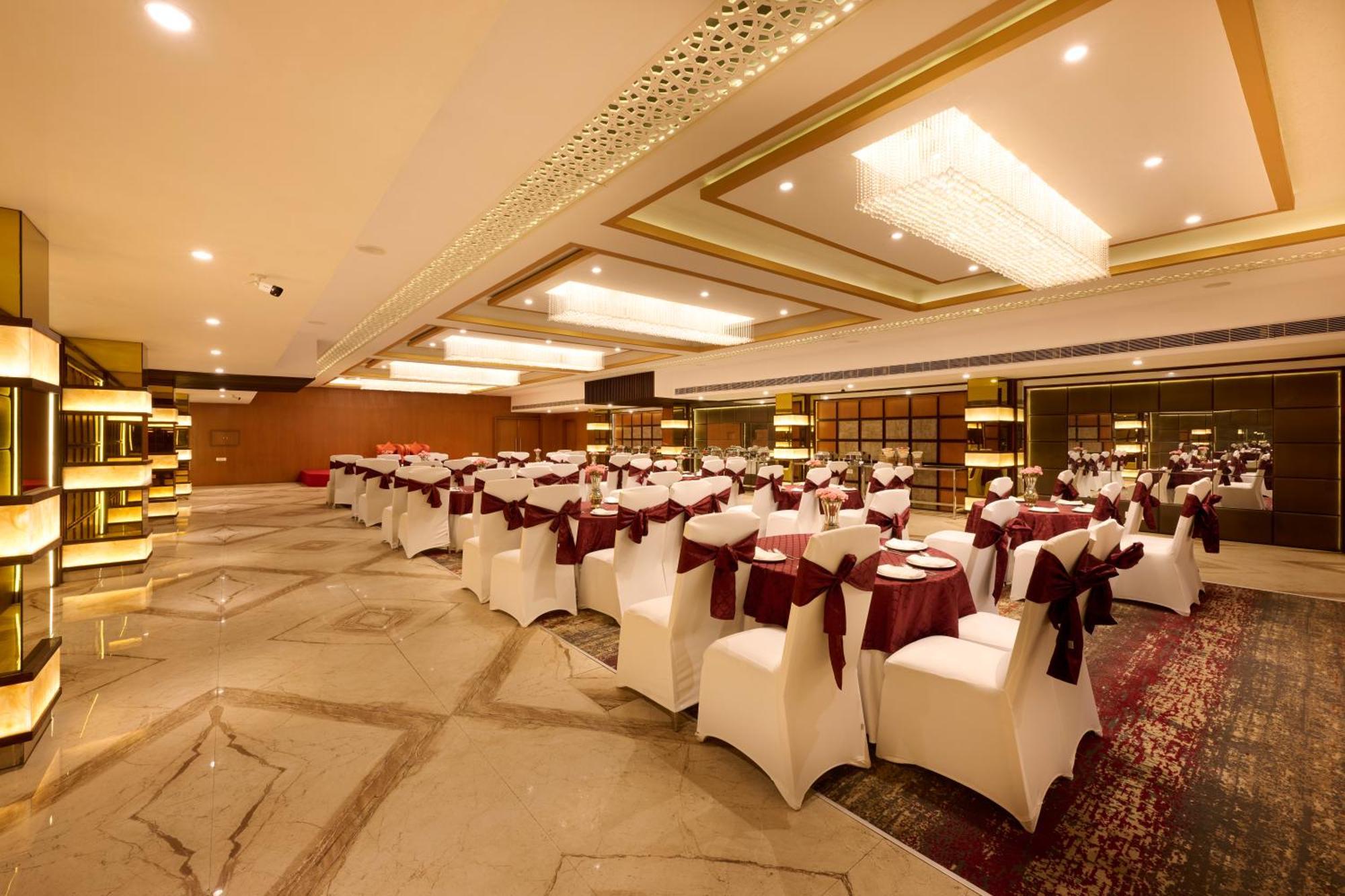 Delite Sarovar Portico Faridabad Eksteriør bilde