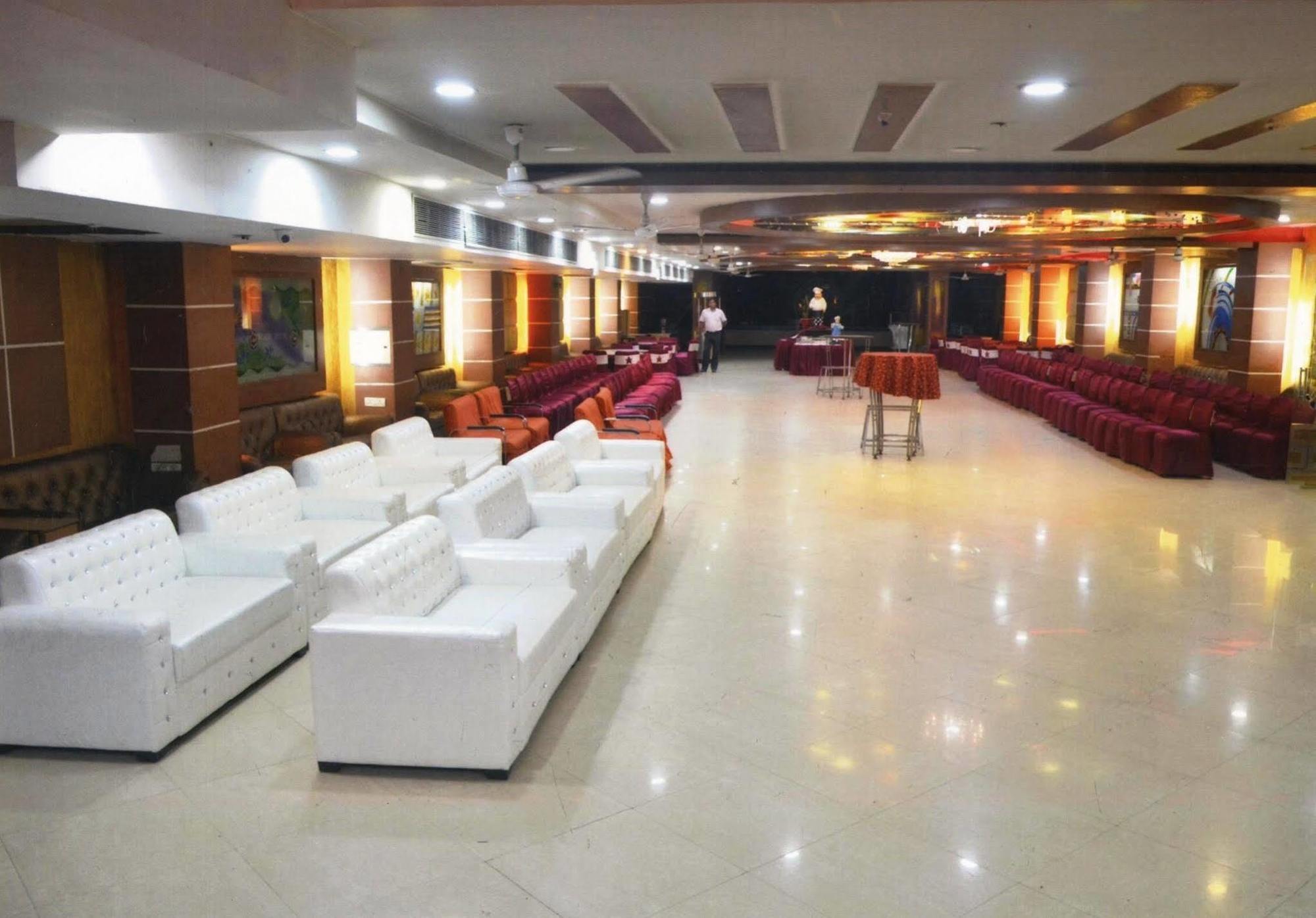Delite Sarovar Portico Faridabad Eksteriør bilde