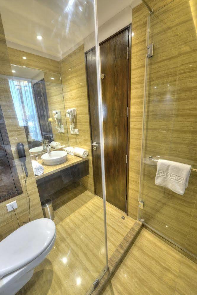 Delite Sarovar Portico Faridabad Eksteriør bilde