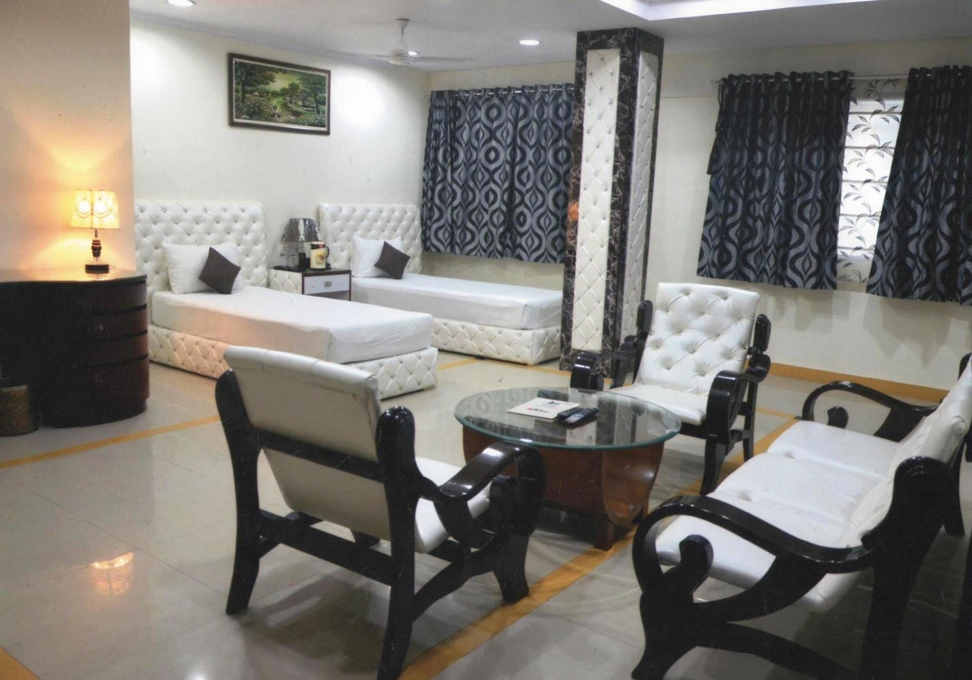 Delite Sarovar Portico Faridabad Eksteriør bilde